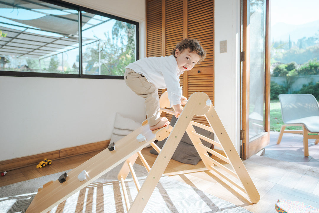 Set de Escalada Pikler 4 en 1 (triángulo + rampa + arco)